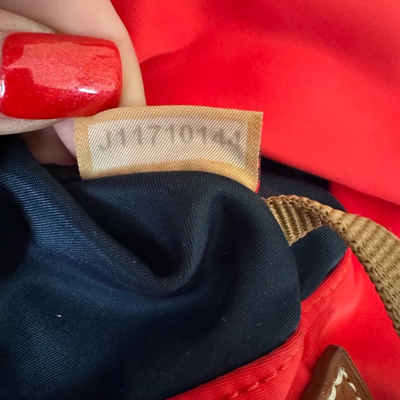 Dooney & Bourke Windham Annie Sac Red Shoulder Hobo Crossbody Bag Casual - Picture 13 of 16